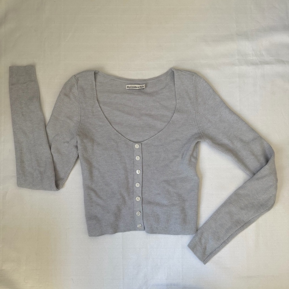 Abercrombie & Fitch Gray Scoop Neck Sweater
